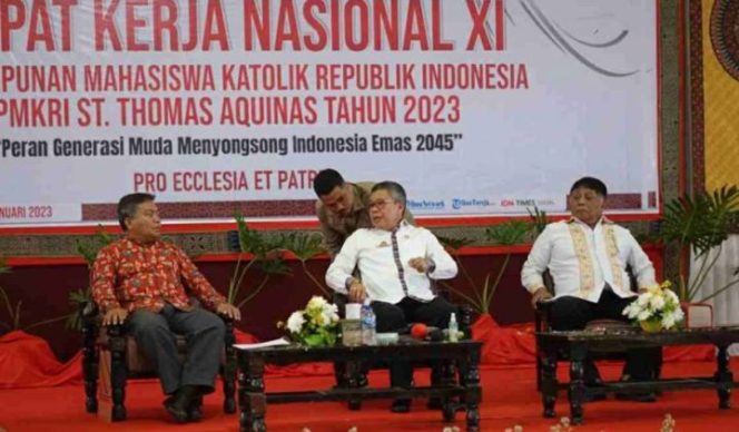 					Taufan Pawe saat hadiri Rakornas PMKRI di Tana Toraja (ist)