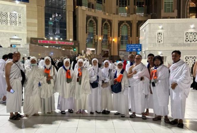 					Ramadan 1444 H, Randa Azzahra Travel Berangkatkan 48 Jemaah Umrah 