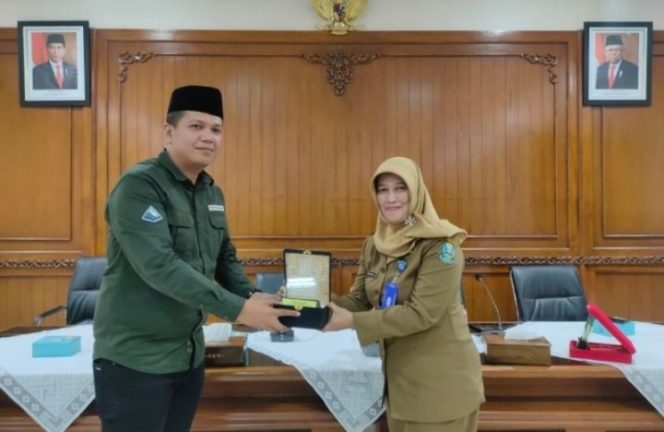 					Kunker BKPSDM Luwu ke BKD Jawa Timur; Layanan Kepegawaian Serba Digital