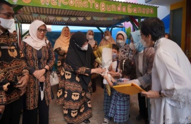 					Bunda PAUD Luwu Workshop dan Studi Tiru Pengelolaan PAUD di Bandung