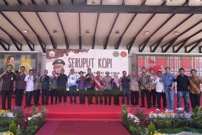 					Seruput Kopi Bersama Gubernur Sulawesi Selatan (ist)