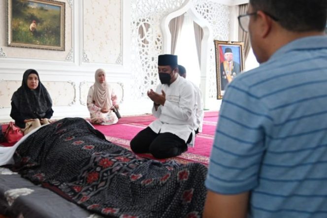 					Andi Sudirman Melayat Kerumah Duka Anggota DPR RI Rapsel Ali