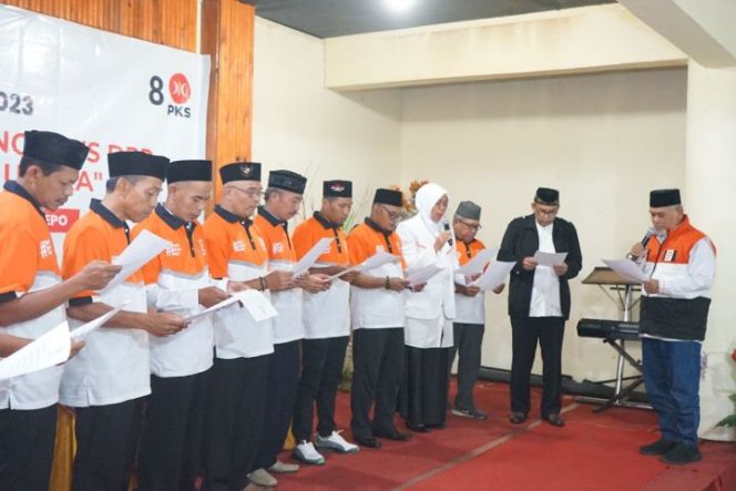 					DPD PKS Toraja Utara Dilantik, Amri Ajak Bacaleg Kristiani Ikut Bergabung