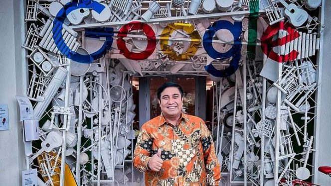 					Bupati Maros Beri THR Kepala Desa, AS Chaidir Syam Dinilai Cocok Jadi Gubernur