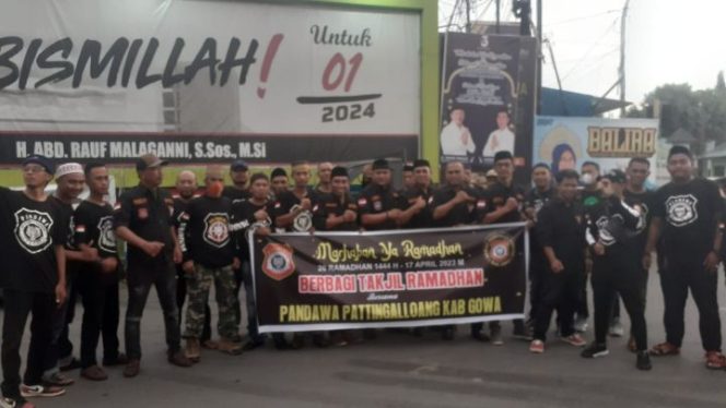 					Pandawa Pattingalloang berbagi Takjil. 