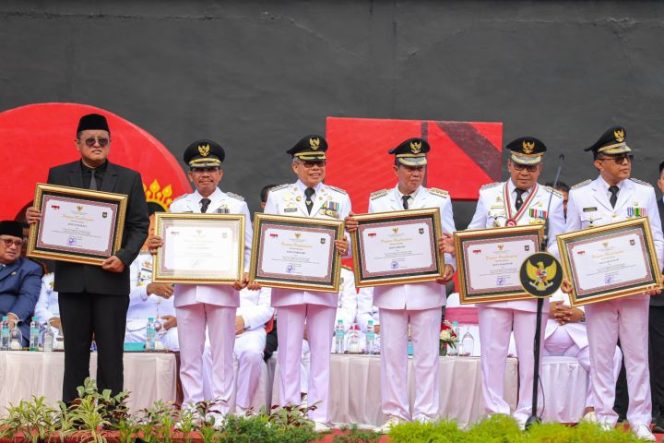 					TP Terima Penghargaan EPPD 2022 Kemendagri