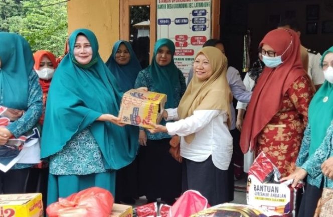 					Ketua TP PKK Luwu Salurkan Bantuan Korban Banjir