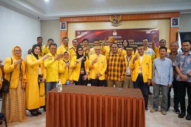 					Golkar Sulsel Daftar Bacaleg di KPU, TP Optimis Masih Jadi Pemenang