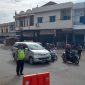 Personel Satlantas Polres Gowa Melakukan pengaman arus Lalulintas di Jalan Andi Tonro - Jalan Sirajuddin Rani. (ist)