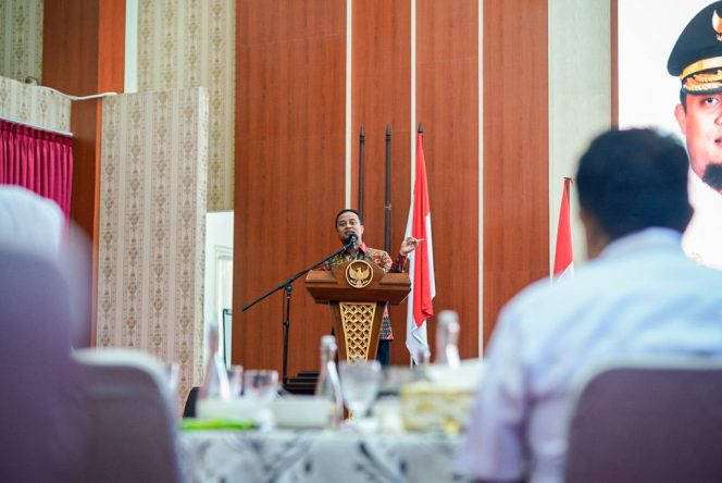 					Gubernur Andi Sudirman Silaturahmi dengan Pengurus APDESI (Dok)