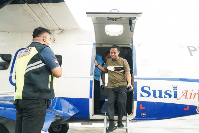 					Andi Sudirman Jajal Pesawat Susi Air Kunjungan Kerja ke Bone