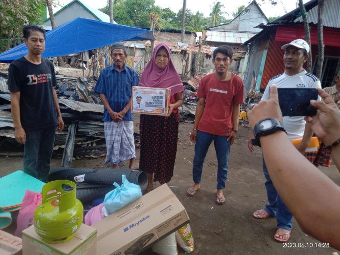 					Andi Sudirman Perintah BPBD Sulsel Kirim Buffer Stok Korban Kebakaran Bantaeng