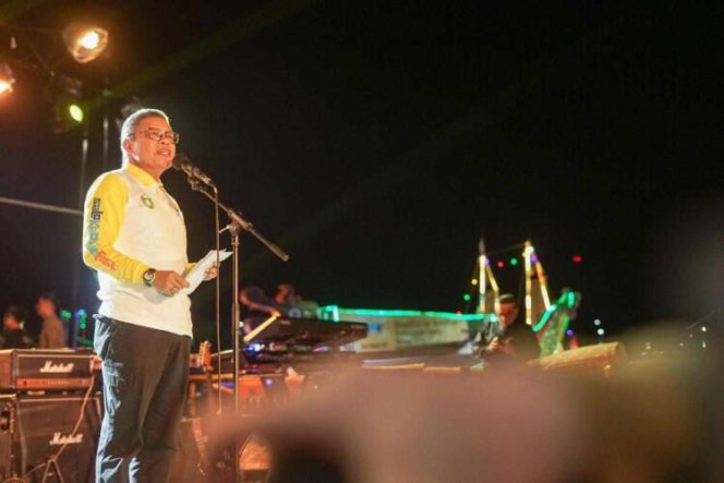 					Wali Kota Parepare Taufan Pawe membuka Festival Salo Karajae (dok)