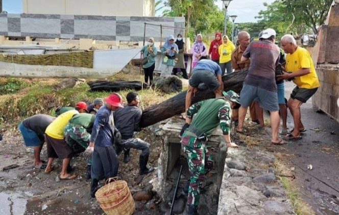 					Bersih-bersih Pantai di Kota Parepare peringati Hari Lingkungan Hidup Sedunia (dok)