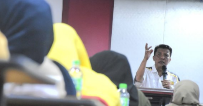 					Abdul Wahab Tahir Ajarkan Pemuda Makassar Selalu Konsisten