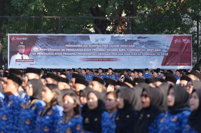 					3.908 Guru PPPK Lingkup Pemprov Sulsel Terima SK Pengangkatan