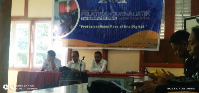 					Pelaksana Diklat Jurnalistik Tingkat Dasar dan Lanjutan PWI Kabupaten Gowa. (foto/Andi Afriadi). 