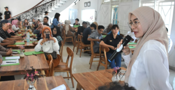 					Kunjungi Dapil di Mandala, Budi Hastuti Pastikan Benahi Infrastruktur Lorong Wisata)