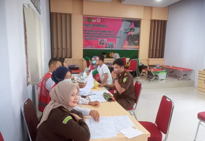 					Jelang HBA ke 63 Tahun, Kejari Selayar Gelar Donor Darah