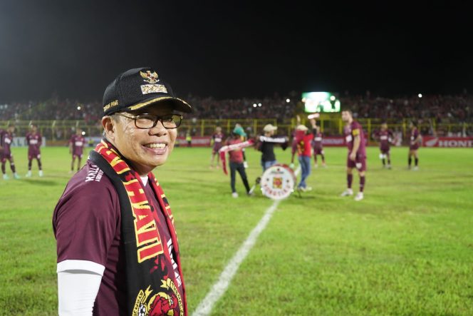 					Wali Kota Parepare Taufan Pawe di Stadion Gelora Bj Habibie GBH (dok)