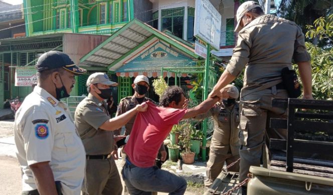 					Ilustrasi ODGJ Diamankan SatPol PP. (Foto: Int)