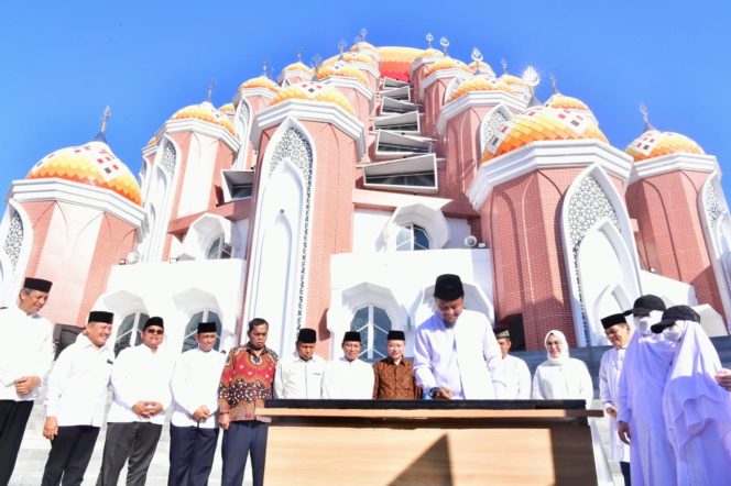 					Andi Sudirman Ingatkan Tolak Kegiatan Politik di Masjid 99 Kubah
