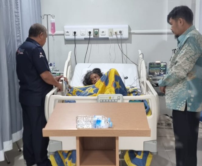 					Kadispora Sulsel Jenguk Legenda Srikandi Panahan Indonesia di ICU RS Hermina