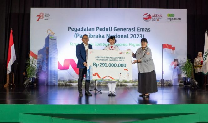 					Pegadaian Peduli Generasi Emas Paskibraka 2023, Serahkan Beasiswa Rp 291 Juta