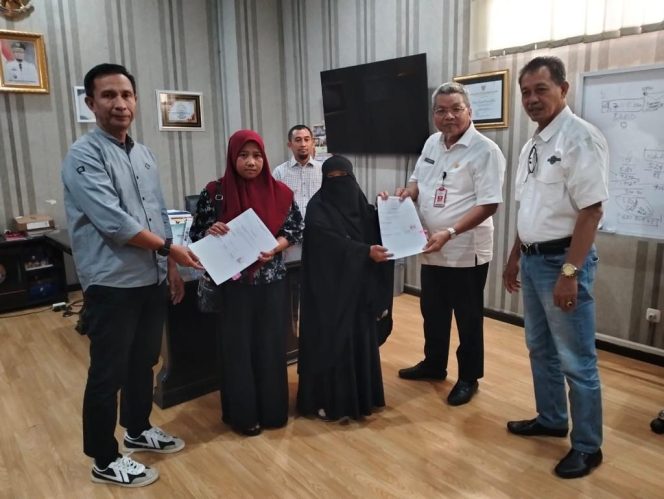 					Gubernur Berikan Santunan ke Ahli Waris Korban Longsor Jeneponto dan Maros