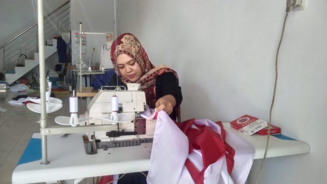 					Owner Fhitsyu Collection Bulukumba, Fitri. (Foto: BERITA.NEWS/ Thatang)