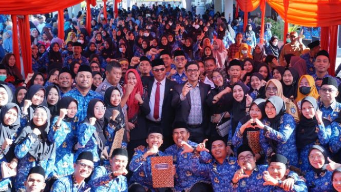 					288 CPNS Pemkab Bulukumba Terima SK PNS. (Foto: Humas Pemkab Bulukumba)