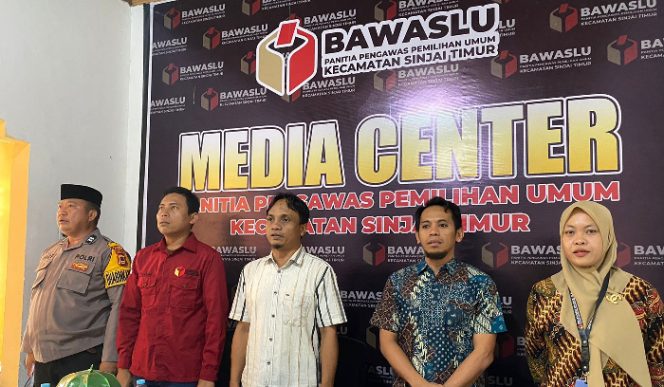 					Bawaslu Sinjai Warning ASN yang Terlibat Politik Praktis. (Foto: Ist)
