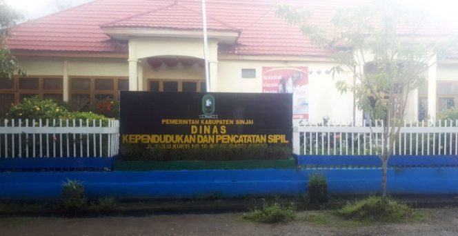 					Pelayanan Disdukcapil Sinjai Dikeluhkan Warga. (Foto: BERITA.NEWS/ Thatang)