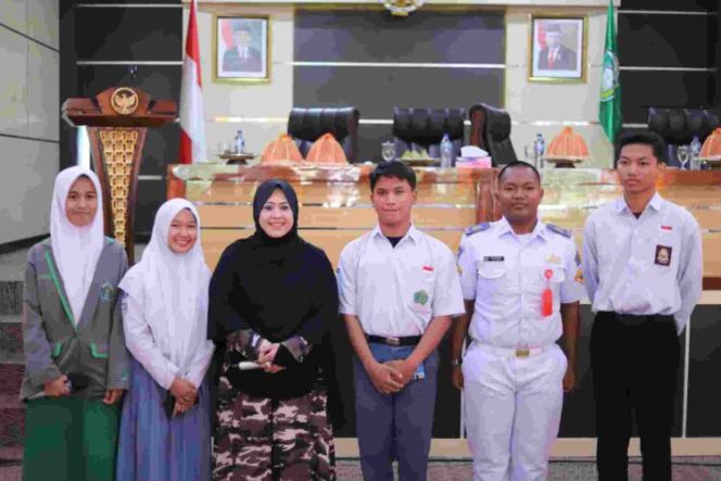 					Ketua TP PKK Kota Parepare Erna Rasyid Taufan berbagi tips sosialisasi Pemilu (dok)