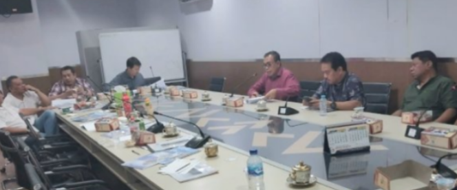 					Rugi Rp700 Juta, Komisi B DPRD Makassar Minta Walikota Ganti Dirut PD Pasar Makassar Raya