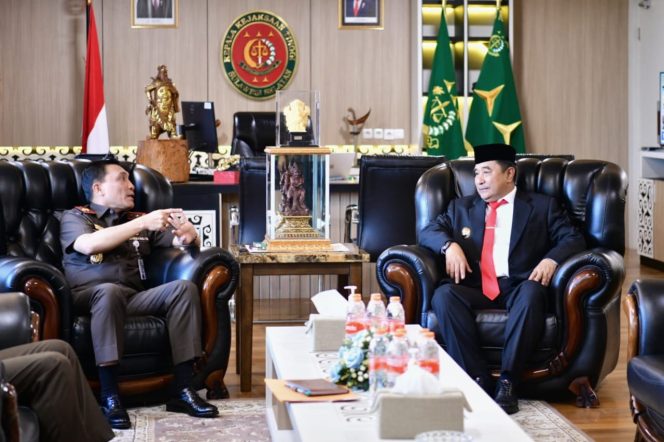 					Pj Gubernur Sulsel – Kajati Salin Support Kawal Pemilu dan Pilkada