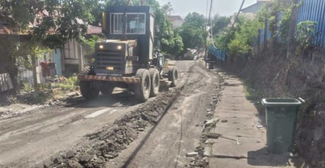 					Pengerjaan Jalan Andi Sapada oleh Pemkot Parepare (dok)