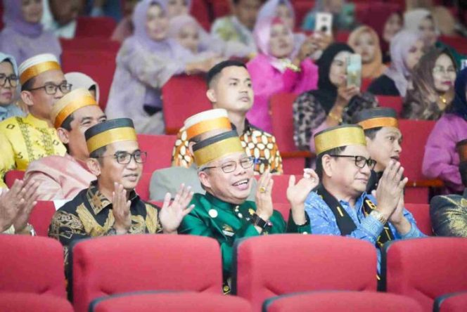 					Wali Kota Taufan Pawe (TP) di Pelantikan IKM Pare Balikpapan (dok)