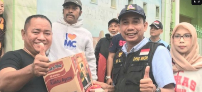 					Angkat Tema Merdeka Anak Rakyat, Rudianto Lallo Kembali Gelar Jalan Sehat