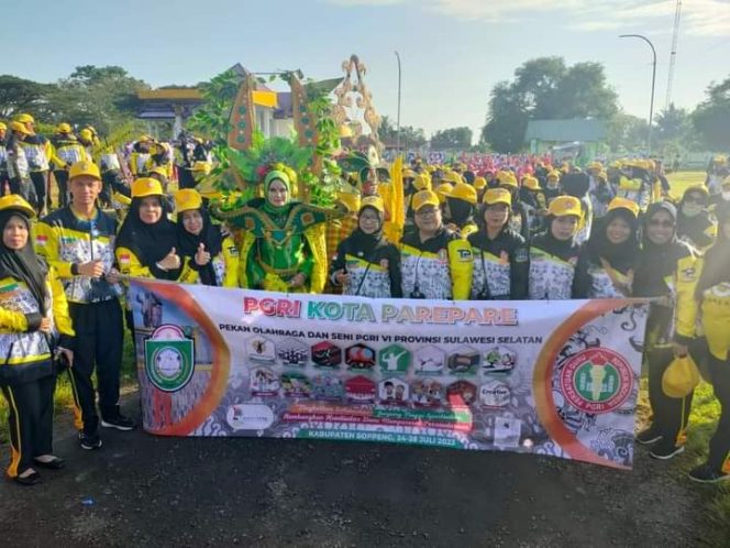 					Kontingen PGRI Kota Parepare (dok)