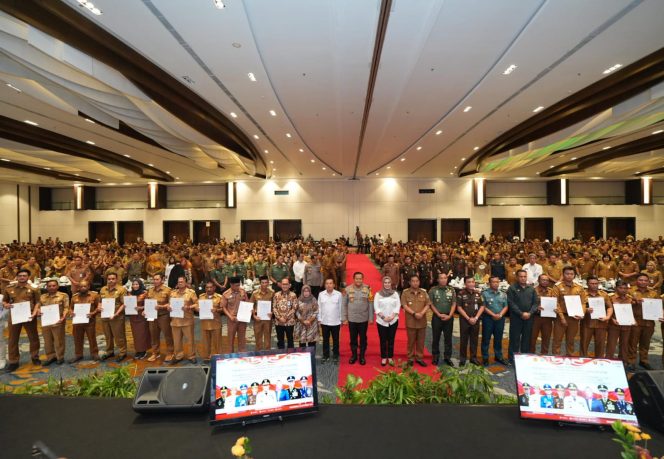 					Kepala Desa se-Sulsel Ikrar Netral Pemilu dan Pilkada Serentak