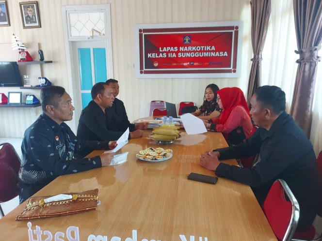 					Kalapas Narkotika Sungguminasa Terima Tim Monev Akuntabilitas Kanwil Sulawesi Selatan