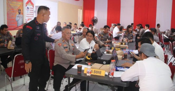 					Brimob Bone Gelar Latihan Gladi Posko Dalam Rangka PAM Pemilu 2024 Rayon III. (Foto: Ist)