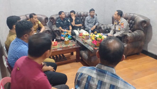 					Kapolres Sinjai Terima Kunjungan Silaturahmi Komisioner Bawaslu. (Foto: Ist)
