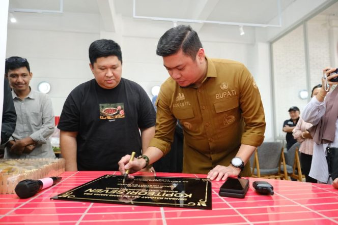 					Adnan Sebut Kehadiran Kopiteori Bantu Tingkatkan Perputaran Uang di Gowa