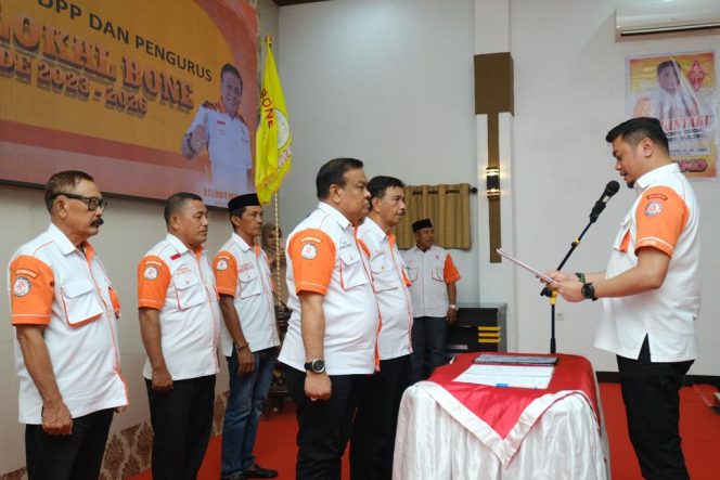 					Adnan IYL Kukuhkan Andi Fashar Padjalangi Sebagai Ketua Orari Bone