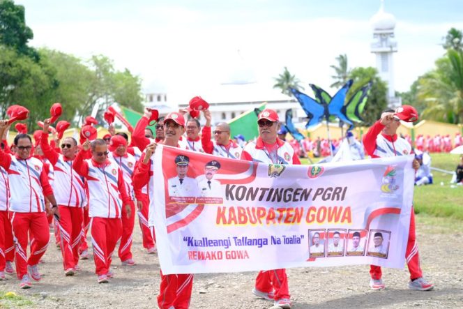 					Abd Rauf Target Gowa Masuk Tiga Besar Pada Porseni PGRI di Soppeng