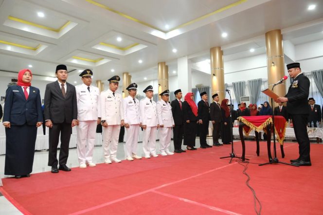 					Adnan Lantik 36 Pejabat Lingkup Pemkab Gowa 