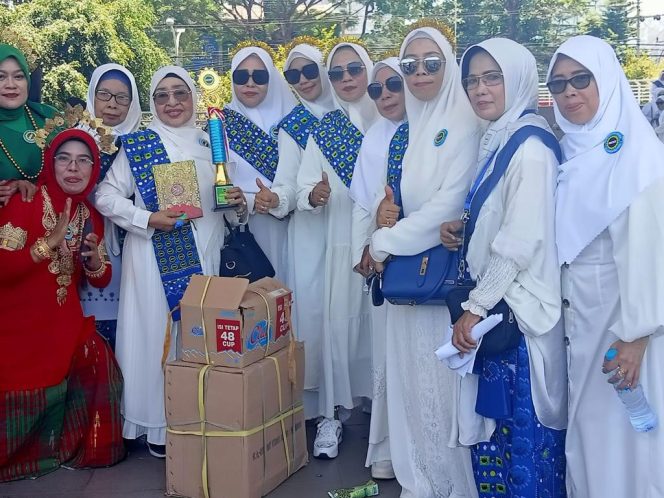 					Boyong 450 Peserta, BKMT Kabupaten Gowa Juara 1 Lomba Parade Rabbana Tingkat Provinsi 