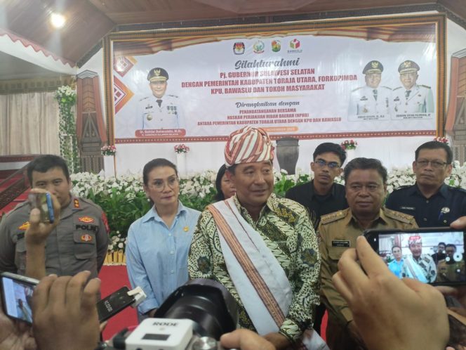 					Pj Gubernur Bahtiar Apresiasi Pemkab Torut Teken NPHD Pemilu dan Pilkada 2024